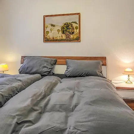 1 Bedroom Beautiful In Апартаменты